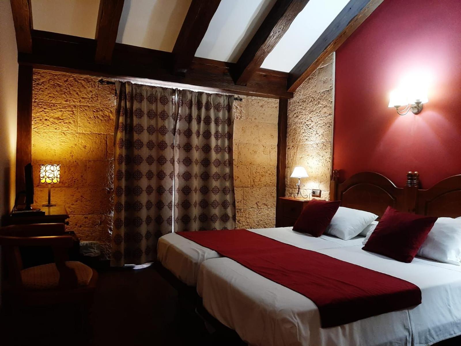 Hotel Rural Los Tadeos Zahara De La Sierra Extérieur photo